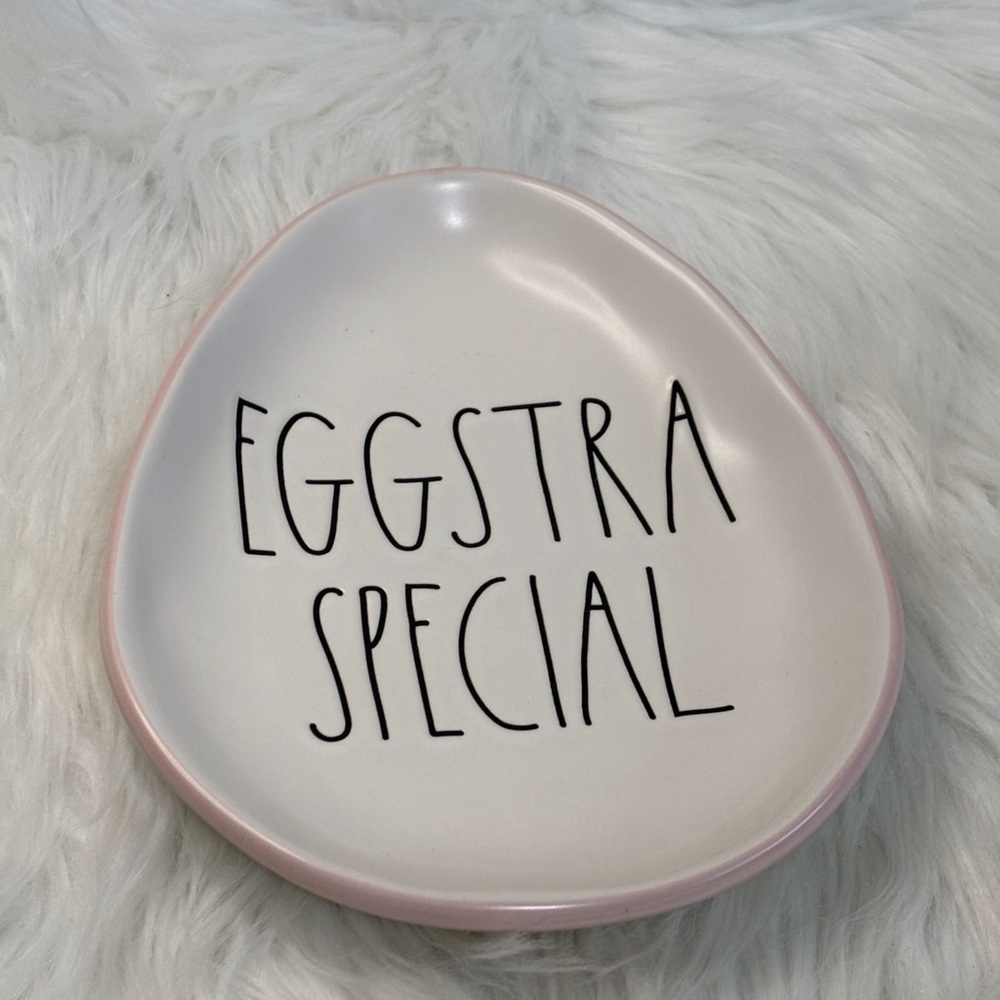 (169)Rae Dunn 'EGGSTRA SPECIAL' Ceramic Plate - Pink & White